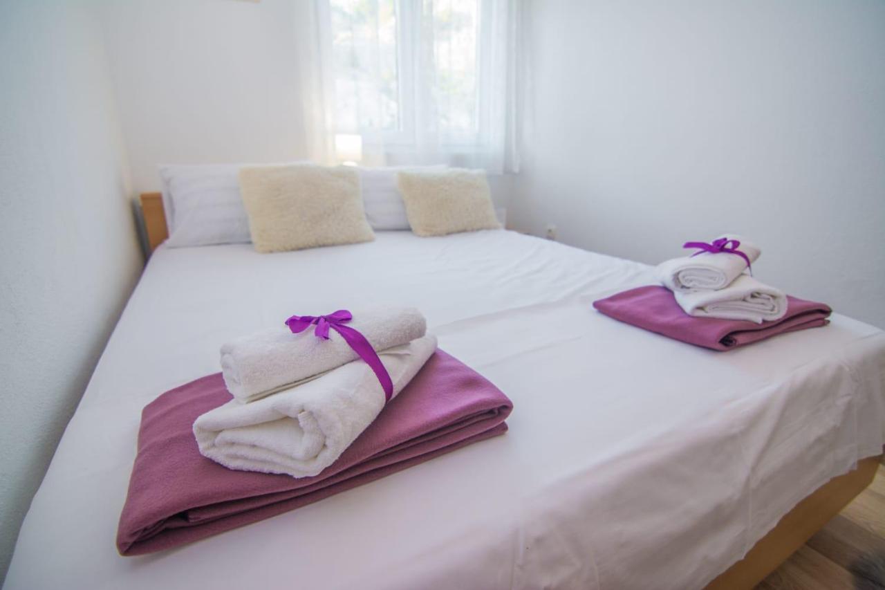 Village Holiday Apartman With Heated Pool Maslina Kostanje 외부 사진