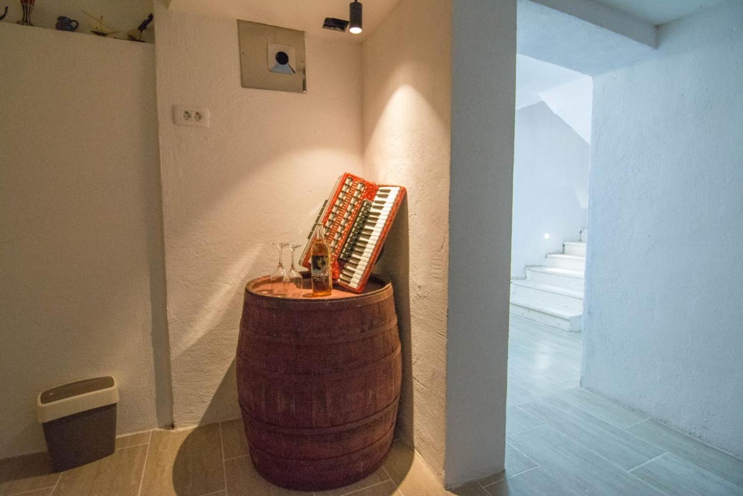Village Holiday Apartman With Heated Pool Maslina Kostanje 외부 사진